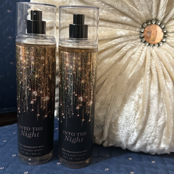 BATH & BODY WORKS SET. . . INTO THE NIGHT SCENT - Picture 2 of 6